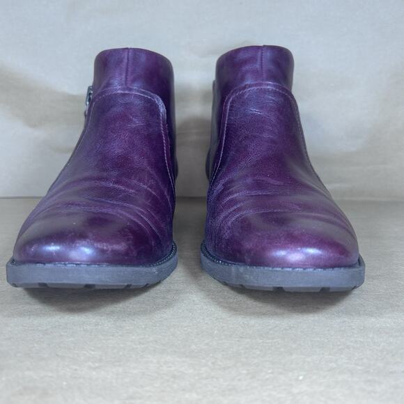 UGG Women Sz 8.5 Aureo Leather Zippered Ankle Bootie Almond Toe Burgundy Purple - Picture 3 of 10